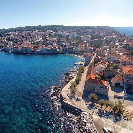 Lovely In Postira With Wifi Dol (Brac)
